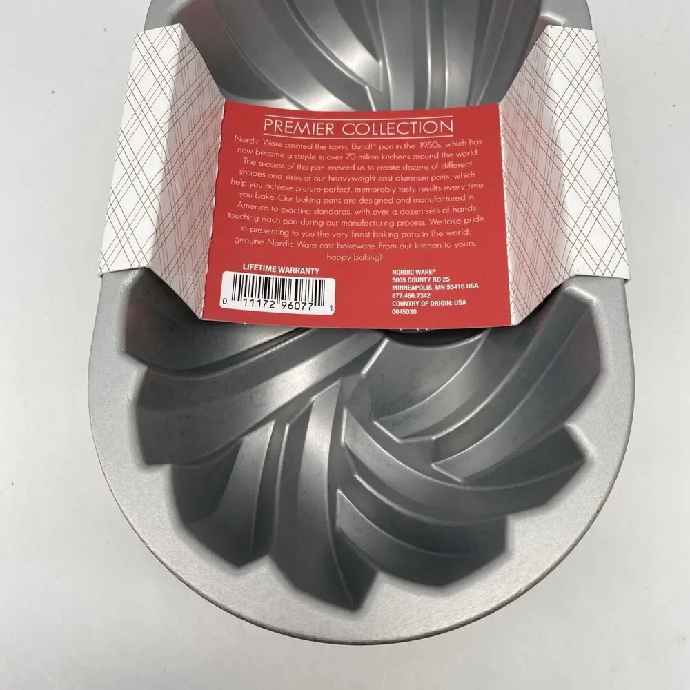 NORDIC WARE 6 CUP DIMENSIONAL  ALUMINUM BRAIDED LOAF PAN New 75th anniversary